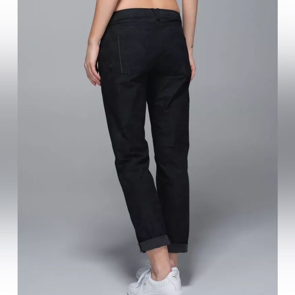 Lululemon Day‎ Trip Boyfriend Pant Lotus Camo Black Reflective Pockets Sz 4